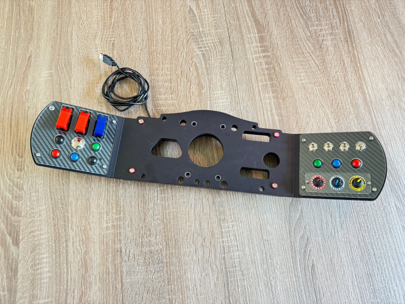 GEBRAUCHT: Buttonbox passend für Fanatec Wheelbases - DEMO-Gerät - SHOWROOM-Edition